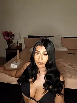 Snapshot of GiseleReine chatting on 03.09.25 GiseleReine online show from 03.09.25