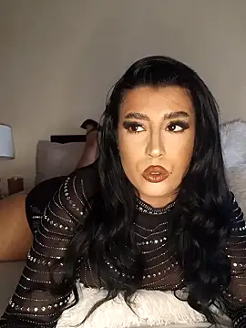 Snapshot of GiseleReine chatting on 03.10.25 GiseleReine online show from 03.10.25