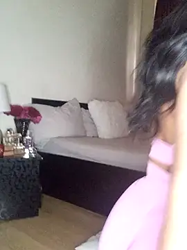 Snapshot of GiseleReine chatting on 03.17.25 GiseleReine online show from 03.17.25