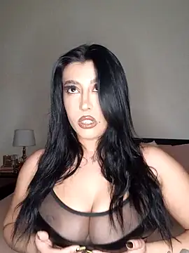 Snapshot of GiseleReine chatting on 03.21.25 GiseleReine online show from 03.21.25