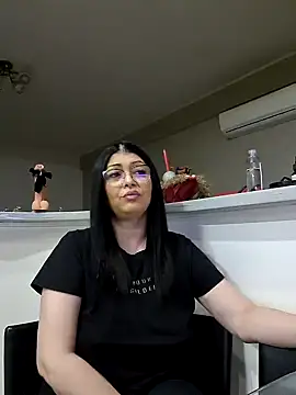 Snapshot of Milf_Abigail chatting on 02.10.25 Milf Abigail online show from 02.10.25