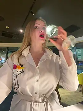 Snapshot of LadyTatiana_Madam chatting on 02.15.25 LadyTatiana Madam online show from 02.15.25