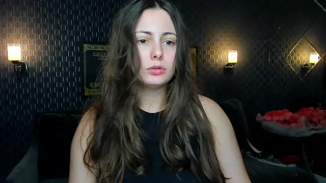 Snapshot of _extraterrestrial_ chatting on 10.06.25  extraterrestrial  online show from 10.06.25