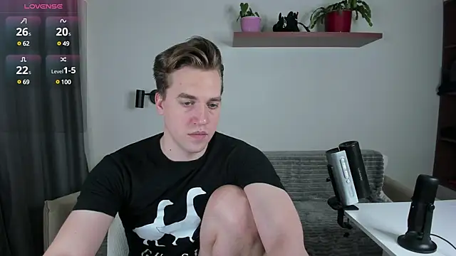 Snapshot of AustinButler chatting on 12.14.24 AustinButler online show from 12.14.24