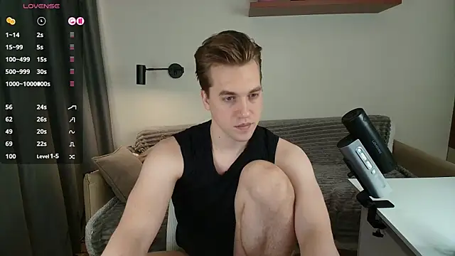 Snapshot of AustinButler chatting on 12.19.24 AustinButler online show from 12.19.24