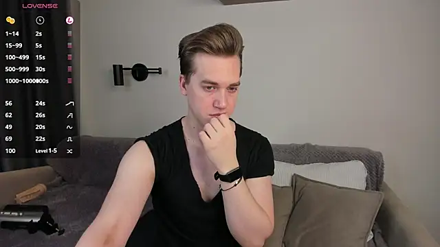 Snapshot of AustinButler chatting on 12.28.24 AustinButler online show from 12.28.24