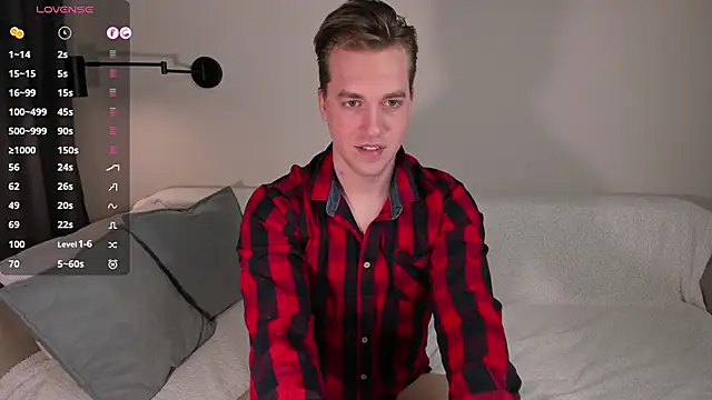 Snapshot of AustinButler chatting on 03.22.25 AustinButler online show from 03.22.25