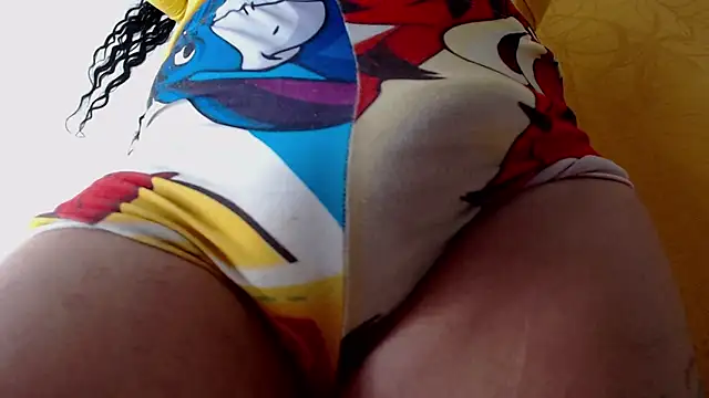 Snapshot of Queenvalery21cm chatting on 01.11.25 Queenvalery21cm online show from 01.11.25