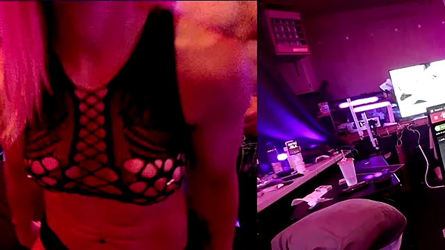 Snapshot of MadisonMarie chatting on 01.04.25 MadisonMarie online show from 01.04.25