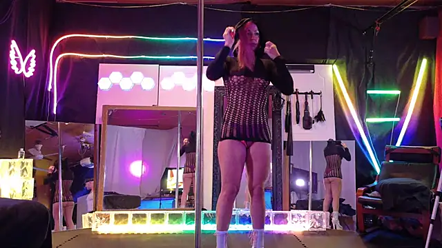 Snapshot of MadisonMarie chatting on 01.18.25 MadisonMarie online show from 01.18.25