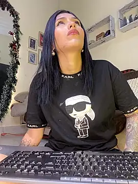 Snapshot of Sweetie_Arianna chatting on 02.08.25 Sweetie Arianna online show from 02.08.25