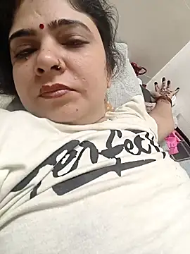 Snapshot of Husnpari20 chatting on 10.11.25 Husnpari20 online show from 10.11.25