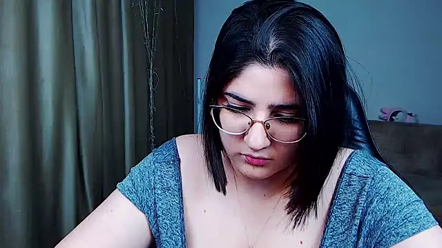 Snapshot of Crazy_Bunya chatting on 12.06.24 Crazy Bunya online show from 12.06.24