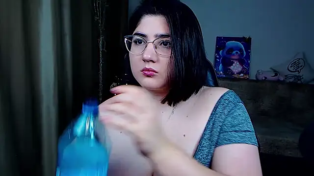 Snapshot of Crazy_Bunya chatting on 12.16.24 Crazy Bunya online show from 12.16.24