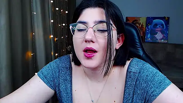 Snapshot of Crazy_Bunya chatting on 01.06.25 Crazy Bunya online show from 01.06.25