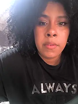 Snapshot of EmmilyBrant chatting on 03.13.25 EmmilyBrant online show from 03.13.25