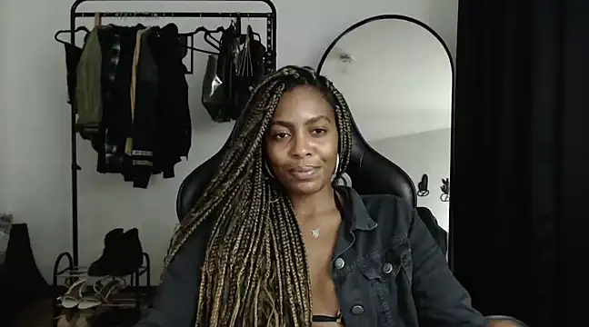 Snapshot of marisilva_br chatting on 01.16.25 marisilva br online show from 01.16.25