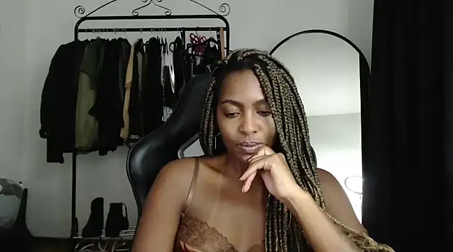 Snapshot of marisilva_br chatting on 02.09.25 marisilva br online show from 02.09.25