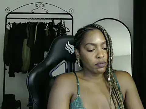 Snapshot of marisilva_br chatting on 03.06.25 marisilva br online show from 03.06.25