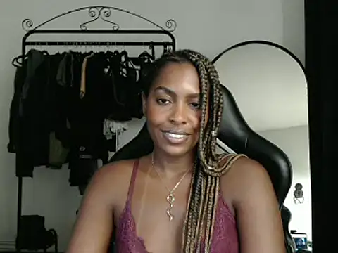 Snapshot of marisilva_br chatting on 03.11.25 marisilva br online show from 03.11.25