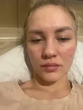 Snapshot of DreamGirl-777 chatting on 01.06.25 DreamGirl-777 online show from 01.06.25