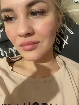 Snapshot of DreamGirl-777 chatting on 01.21.25 DreamGirl-777 online show from 01.21.25