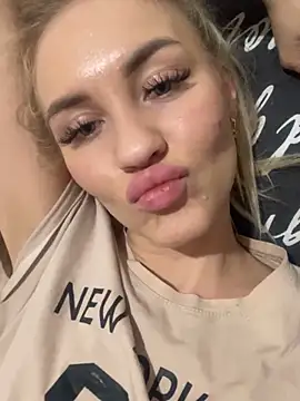 Snapshot of DreamGirl-777 chatting on 01.23.25 DreamGirl-777 online show from 01.23.25