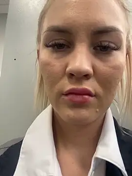 Snapshot of DreamGirl-777 chatting on 01.30.25 DreamGirl-777 online show from 01.30.25