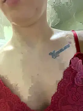 Snapshot of DreamGirl-777 chatting on 02.06.25 DreamGirl-777 online show from 02.06.25