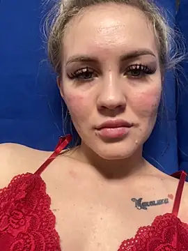 Snapshot of DreamGirl-777 chatting on 02.06.25 DreamGirl-777 online show from 02.06.25