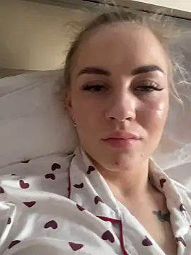 Snapshot of DreamGirl-777 chatting on 02.19.25 DreamGirl-777 online show from 02.19.25