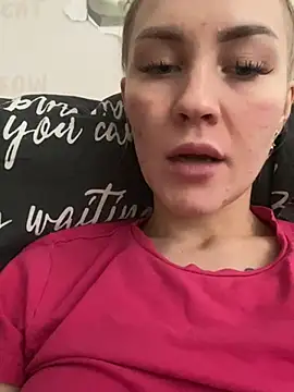 Snapshot of DreamGirl-777 chatting on 03.03.25 DreamGirl-777 online show from 03.03.25