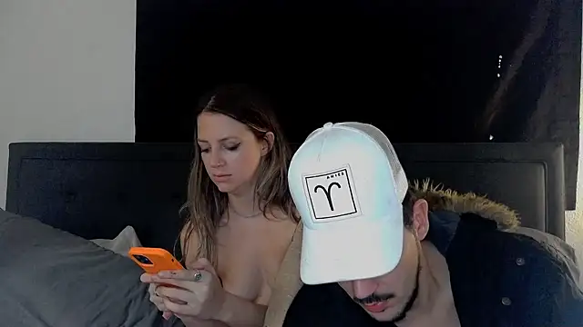 Snapshot of molly_witha_chance chatting on 01.05.25 molly witha chance online show from 01.05.25