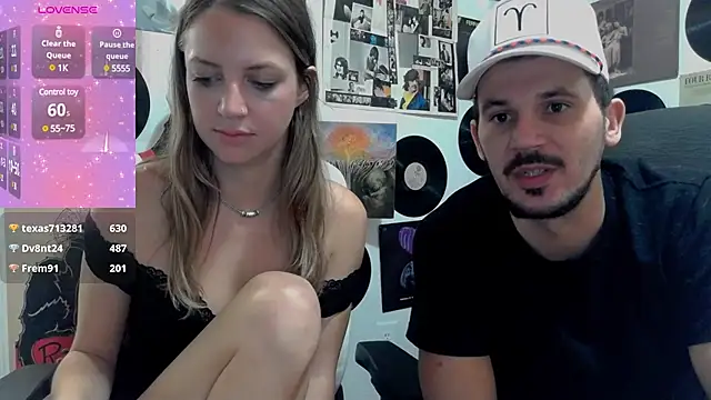 Snapshot of molly_witha_chance chatting on 01.09.25 molly witha chance online show from 01.09.25