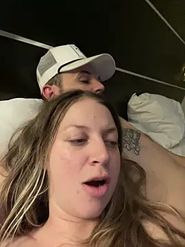 Snapshot of molly_witha_chance chatting on 02.14.25 molly witha chance online show from 02.14.25