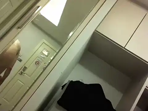 Snapshot of NicoPuma chatting on 12.02.24 NicoPuma online show from 12.02.24