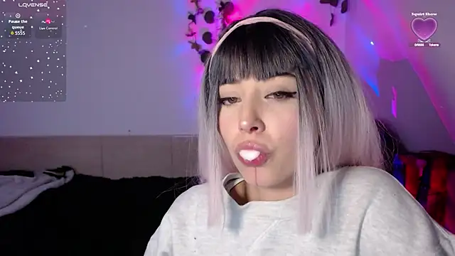 Snapshot of shayla_bbs chatting on 09.15.25 shayla bbs online show from 09.15.25