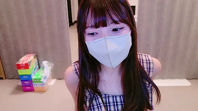 Snapshot of Naachan_ chatting on 12.13.24 Naachan  online show from 12.13.24