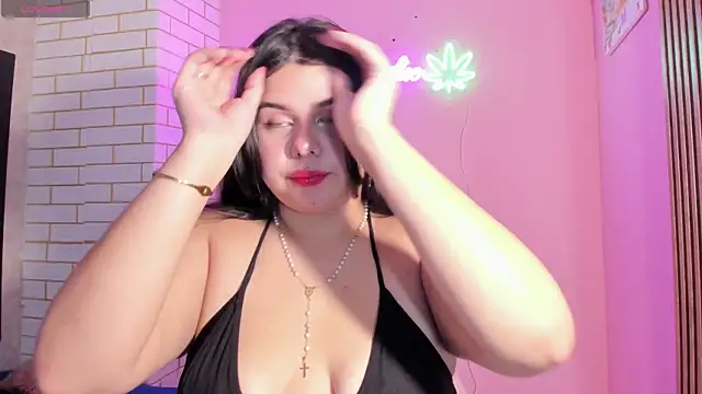 Snapshot of Putipaula3 chatting on 12.30.24 Putipaula3 online show from 12.30.24