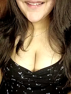 Snapshot of AK---47 chatting on 02.05.25 AK---47 online show from 02.05.25