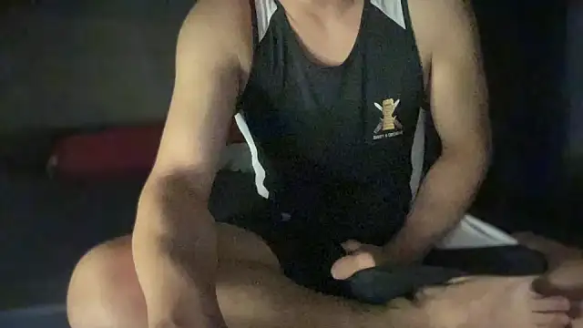 Snapshot of FRIENDLY-GIANT89 chatting on 01.18.25 FRIENDLY-GIANT89 online show from 01.18.25