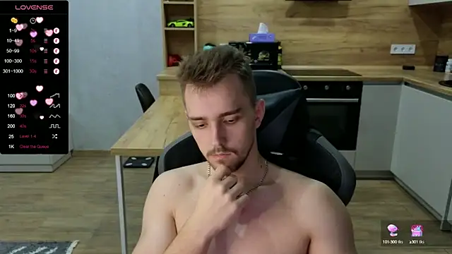 Snapshot of Larstar01 chatting on 01.16.25 Larstar01 online show from 01.16.25