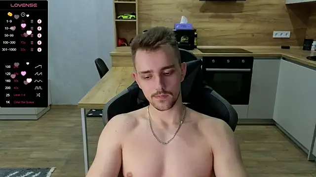 Snapshot of Larstar01 chatting on 01.16.25 Larstar01 online show from 01.16.25