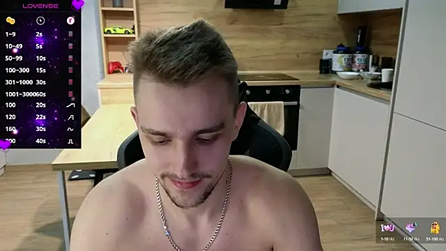 Snapshot of Larstar01 chatting on 02.16.25 Larstar01 online show from 02.16.25