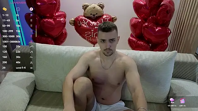 Snapshot of Larstar01 chatting on 10.09.25 Larstar01 online show from 10.09.25