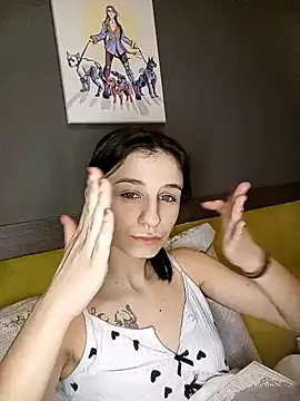 Snapshot of _Nika_Kik chatting on 01.06.25 Nika Kik online show from 01.06.25