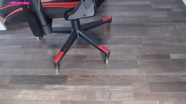 Snapshot of servedcock chatting on 02.21.25 servedcock online show from 02.21.25