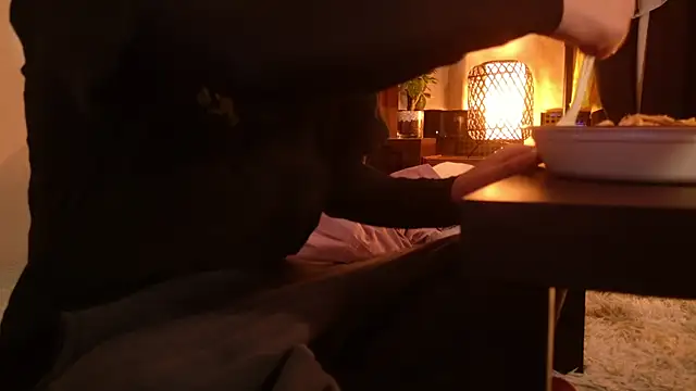 Snapshot of Ashinaga_oj chatting on 12.26.24 Ashinaga oj online show from 12.26.24