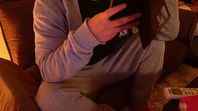 Snapshot of Ashinaga_oj chatting on 01.10.25 Ashinaga oj online show from 01.10.25