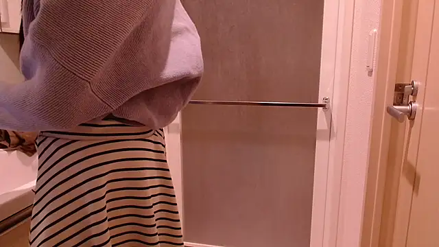 Snapshot of Ashinaga_oj chatting on 01.14.25 Ashinaga oj online show from 01.14.25